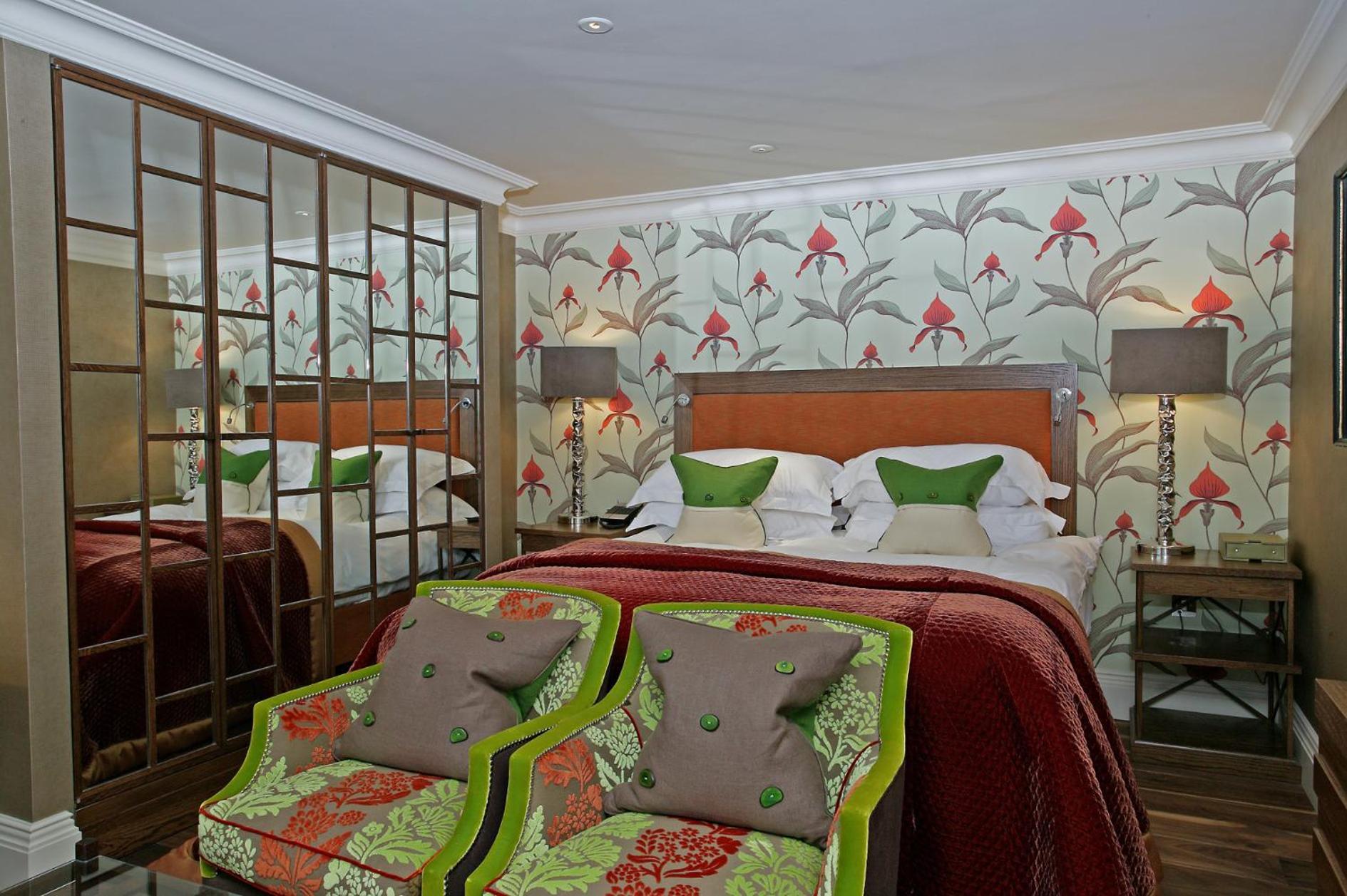 Отель The Roseate Ридинг Экстерьер фото A bedroom at the hotel